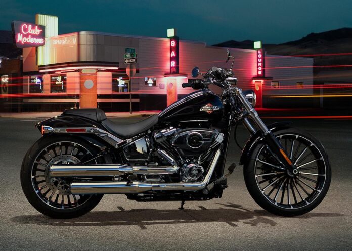 Harley-Davidson-Breakout-17